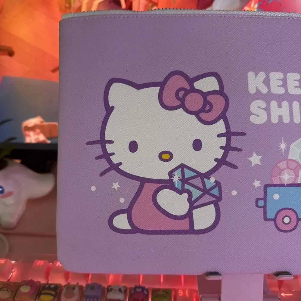 Hello Kitty this adorable